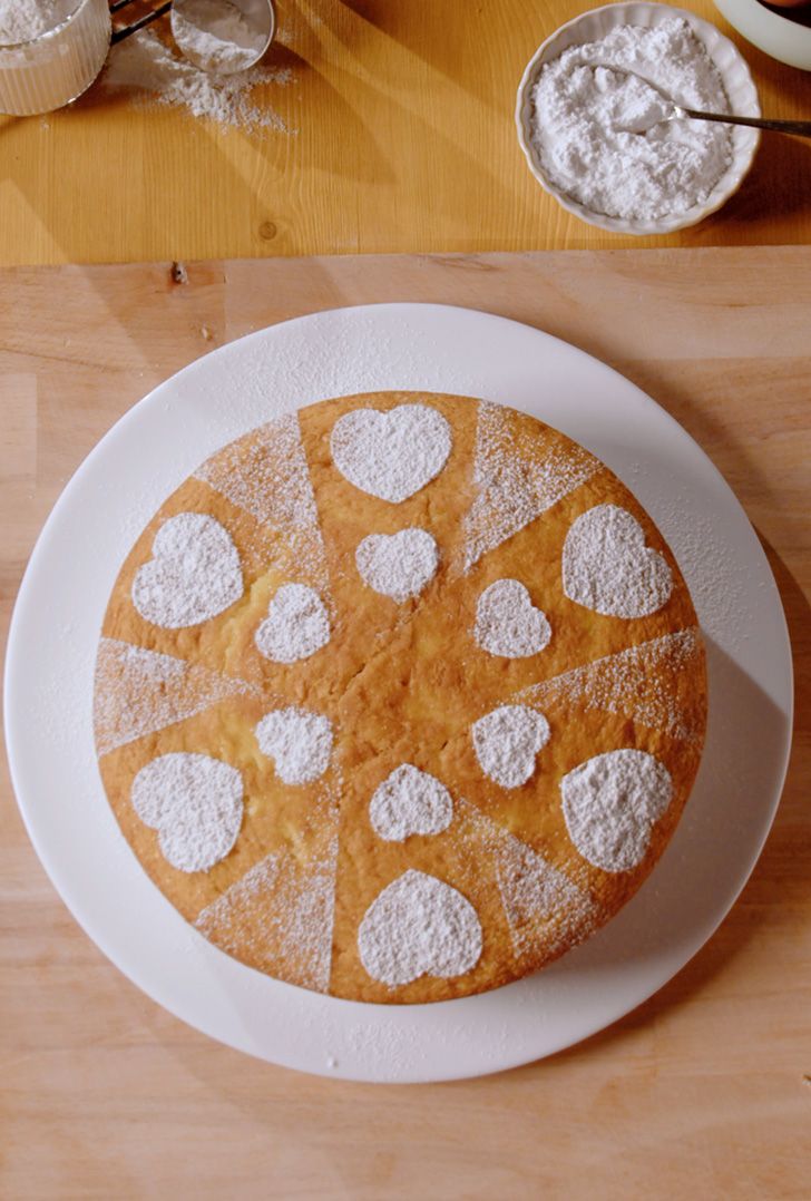 Trucchetto per decorare e tagliare una torta