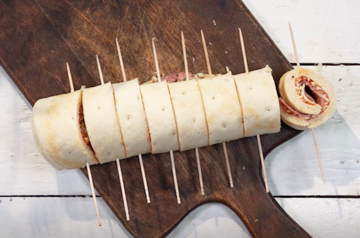 Theme_Pizza_Party_Hacks_Pizza Swirls_Preparation_1.png