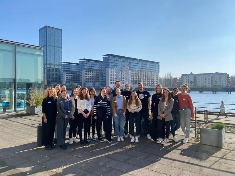 Picture - Gruppenbild Praktikanten der Oetker-Gruppe
